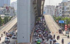 Hà Nội: Thông xe đường Vành đai 2 trên cao, phương tiện đi lại thế nào?