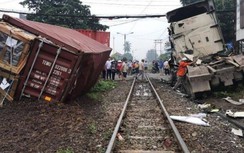 Vụ tàu hàng va xe container ở Bình Dương: Bộ GTVT yêu cầu xử lý nghiêm