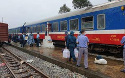 Lúc cấp bách, mưa lũ càng thấy đi tàu an toàn