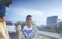 CSGT chạy bộ gần 2km tóm gọn đối tượng nghi trộm xe máy