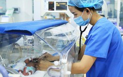 Gian nan chăm sóc trẻ sinh non, thiếu cân