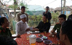 Báo Giao thông hỗ trợ gia đình sinh viên tử vong khi đi công nông vượt lũ