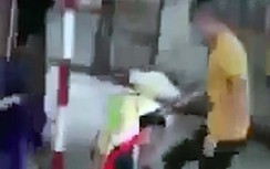 Xử lý thế nào nhóm học sinh cấp 2 đánh, bắt nam sinh lớp 10 quỳ gối?