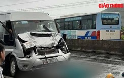 Video TNGT ngày 27/11: Tài xế mắc kẹt trong cabin sau cú va chạm mạnh