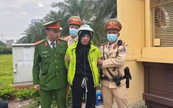 CSGT đuổi bắt tên cướp có hung khí trên Đại lộ Thăng Long