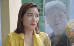 Cát Tường rưng rưng trước biến cố của bố, khiến gia đình phải bỏ xứ vào Nam