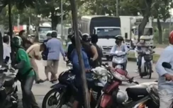 Bắt khẩn cấp hai đối tượng tấn công CSGT ở TP.HCM