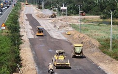 Hợp long cầu vượt nút giao 319 kết nối cao tốc Long Thành