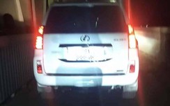 Phạt 1,5 triệu, tước GPLX tài xế Lexus đi vào làn xe máy cầu Thăng Long
