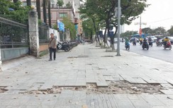 Vỉa hè lát đá 70 năm nhanh chóng xuống cấp: Trách nhiệm thuộc về ai?