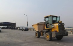 Lắp trạm cân tự động, giới hạn tốc độ để giữ chất lượng cầu Thăng Long