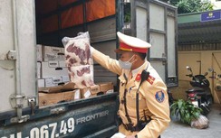 Cận cảnh cả tấn thăn, sườn bò Canada hết hạn đang được chở đi tiêu thụ
