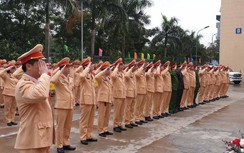 Thiếu tướng CSGT xuống đường "bắt" vi phạm nồng độ cồn ngày đầu ra quân