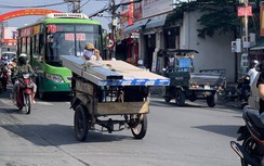 TP.HCM loay hoay “khai tử” xe ba gác