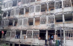 Nghệ An: Chung cư chờ sập, dân vẫn cố bám trụ đòi đền bù