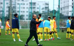 Tuyển Việt Nam gặp khó vì "ông trời", HLV Park Hang-seo "cảnh báo" học trò