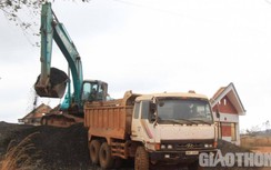 Nhà thầu vô tư sử dụng xe hết niên hạn, chở quá khổ, có ngọn thi công đường