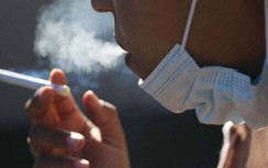 Bị cấm bay 12 tháng vì hút thuốc trên máy bay