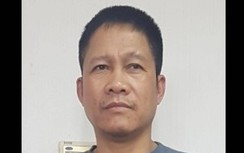 Triệt phá đường dây buôn lậu cực lớn: Bắt vợ chồng "ông trùm" cùng hai con