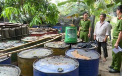 An Giang: Phát hiện 53.500 lít nhớt thải chuẩn bị nấu tái chế