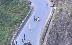 Va chạm xe đầu kéo tại khúc cua độ dốc lớn trên QL4D, 2 phụ nữ thương vong