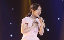 Thùy Chi: Tôi chờ mọi người đi ngủ rồi trùm chăn khóc, không phát ra tiếng