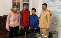 CSGT giúp bé trai đạp xe lạc gần 100km trên cao tốc lúc nửa đêm