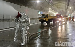 Xe đặc chủng chữa cháy, cứu hộ TNGT liên hoàn trong hầm Hải Vân 2 thế nào?