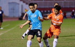 Tân binh V-League tiếp tục thể hiện bộ mặt "ngổ ngáo"