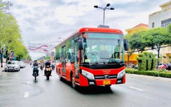 Nhà chờ xe buýt bị "biến thành" nơi tập kết rác: Cần Thơ xử lý thế nào?