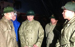 Vì sao lãnh đạo cấp cao phải đến hiện trường chống bão?