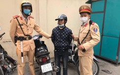 Bắt tên cướp giật điện thoại của sinh viên đang đi đường rồi bỏ chạy