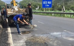Gấp rút sửa mặt đường QL1 đoạn qua Phú Yên