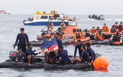 Máy bay rơi tại Indonesia đã vỡ đôi khi lao xuống biển?