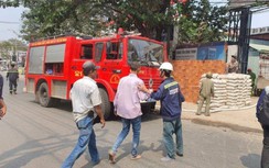 Cháy công trình đang xây dựng ở TP.HCM, nữ công nhân ngạt khói ngất xỉu