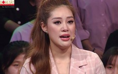 Nhìn chiếc máy khâu, hoa hậu Khánh Vân bật khóc trên truyền hình