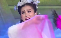 Hoa hậu Tiểu Vy bỏ vai Hằng Nga, rút khỏi Táo Xuân là do á hậu Thuý An?