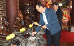 Đoàn công tác Bộ GTVT dâng hương tưởng nhớ các anh hùng, liệt sĩ