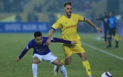 Chuyện thật như đùa ở V-League, tiền đạo ngoại "ra đường" sau đúng 1 trận