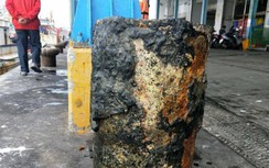 Bom chìm khổng lồ vô tình mắc lưới ngư dân Đài Loan, cả chợ cá phong tỏa