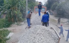 Xả đá xuống đường ray bằng “công nghệ cơm”