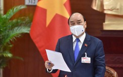 Thủ tướng đang họp khẩn về Covid-19 ở phòng họp tại Đại hội Đảng XIII