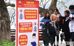 Kệ Covid tái xuất, nhiều người Hà Nội vẫn không đeo khẩu trang