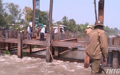 Nhiều tuyến đường thủy đắp đập ngăn mặn, cấm tàu thuyền lưu thông