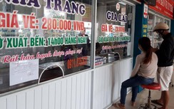 Huế: Ga tàu đã “vắng” khách trả vé, xe đường dài hủy vé 50%