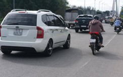 Cận Tết, QL60 và cầu Rạch Miễu liên tục ùn ứ giao thông
