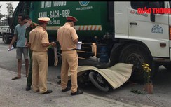 Video TNGT 4/2: Xe chở rác lấn làn khiến người phụ nữ tử vong tại chỗ