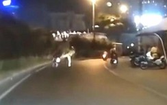 CSGT đạp xe ngã người đi đường: Không dùng vũ lực nếu là vi phạm hành chính