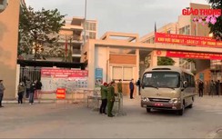 Video: Khoảnh khắc học sinh trường Tiểu học Xuân Phương dỡ bỏ lệnh cách ly