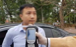 Phạt tài xế uống bia vẫn lái ô tô vì tưởng CSGT không làm việc ngày Tết